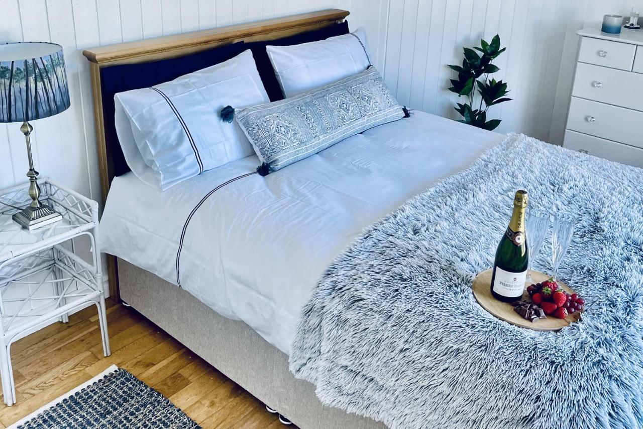 Wavecrest Holiday Cottage By Trident Holiday Homes Garryvoe Zewnętrze zdjęcie